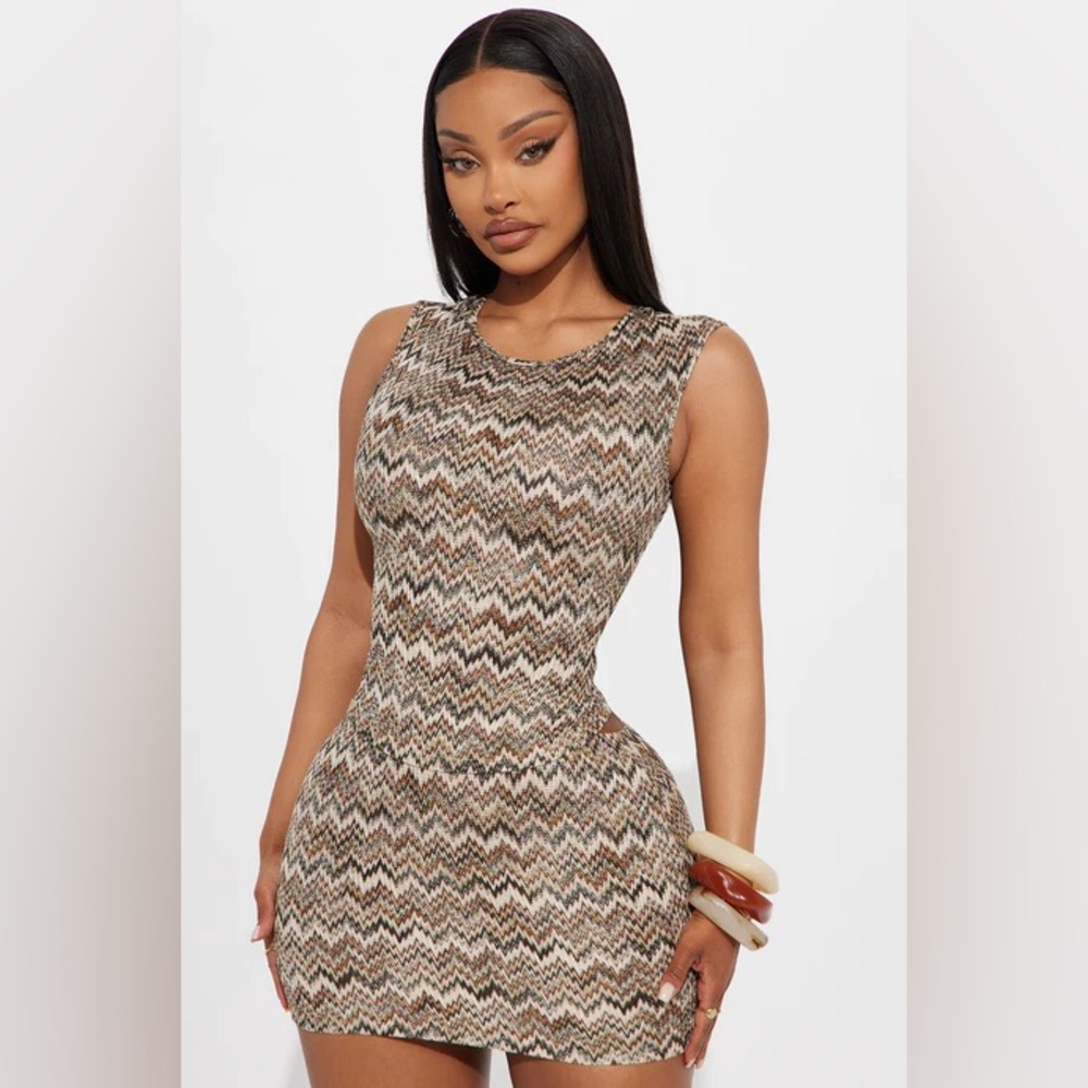Chevron Patterned Sleeveless Skirt Set
